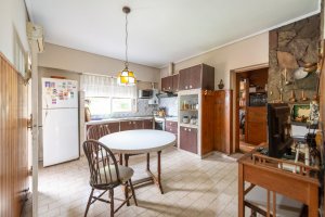 Casa multifamiliar Venta 7 amb. con jardin-Olivos