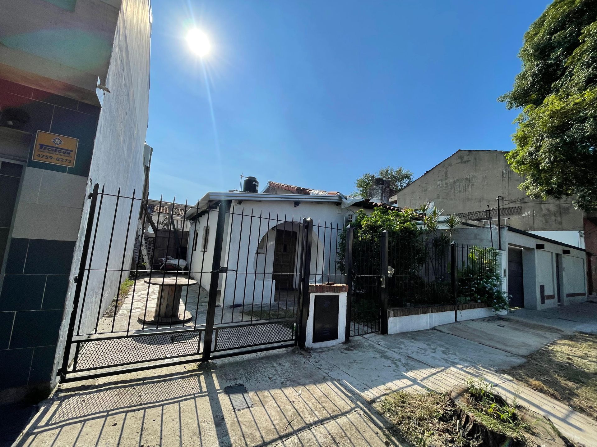 House for sale to be renovated in Martinez