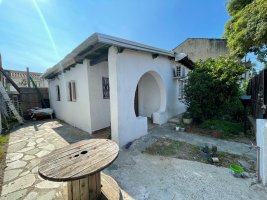 Casa en venta a refaccionar en Martinez
