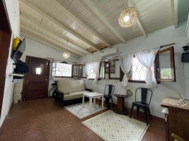 Casa en venta a refaccionar en Martinez