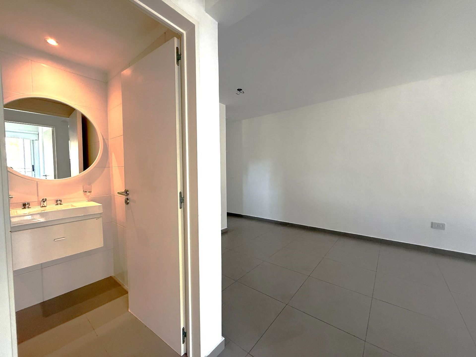 Venta departamento 2 amb en San Fernando c/cochera
