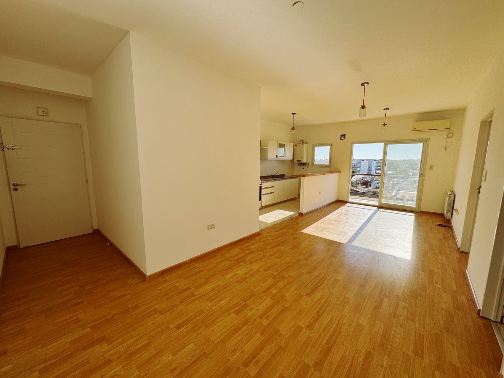 Departamento 2 Amb. c/ cochera en Venta-Tigre