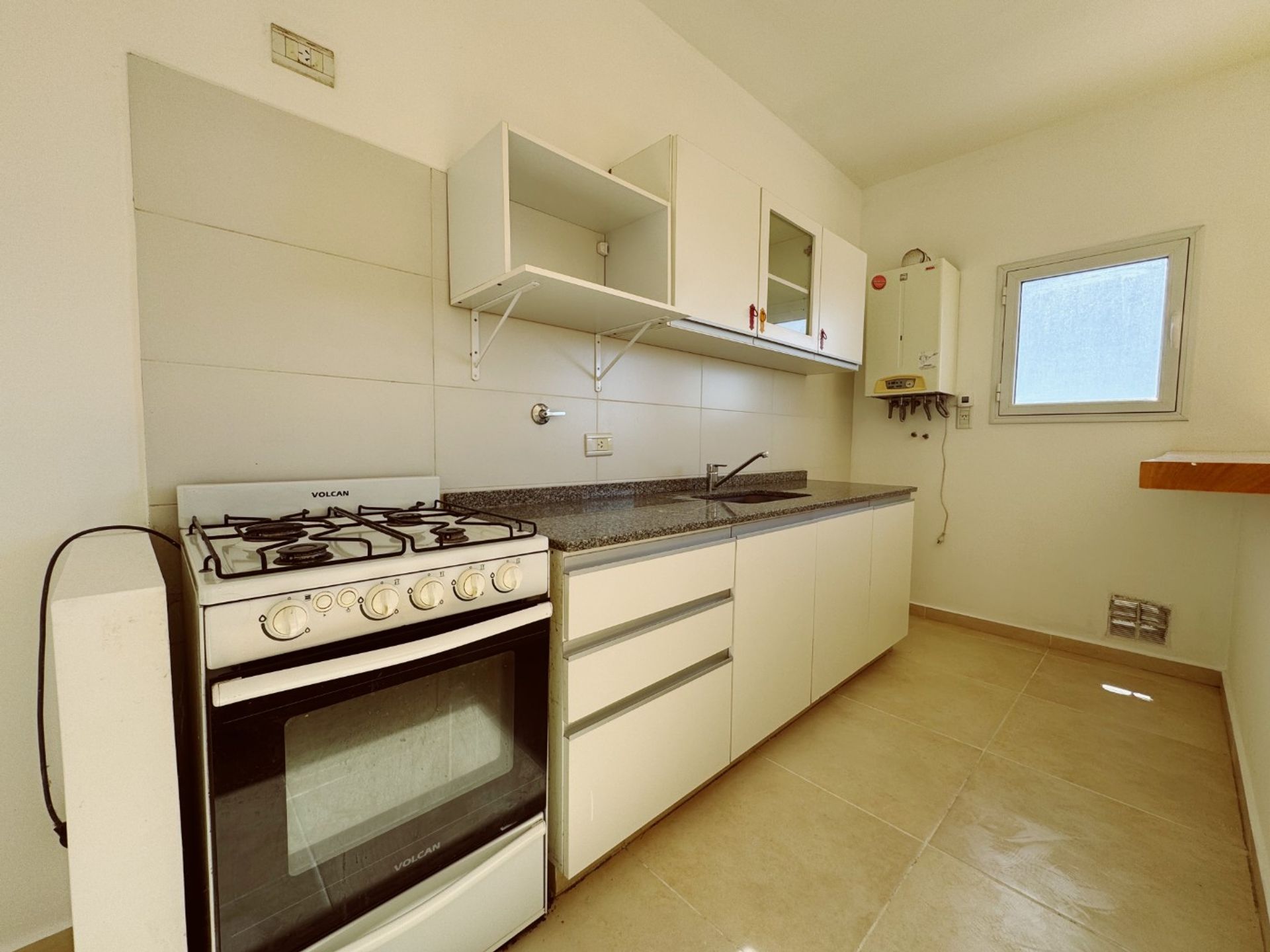 Departamento 2 Amb. c/ cochera en Venta-Tigre
