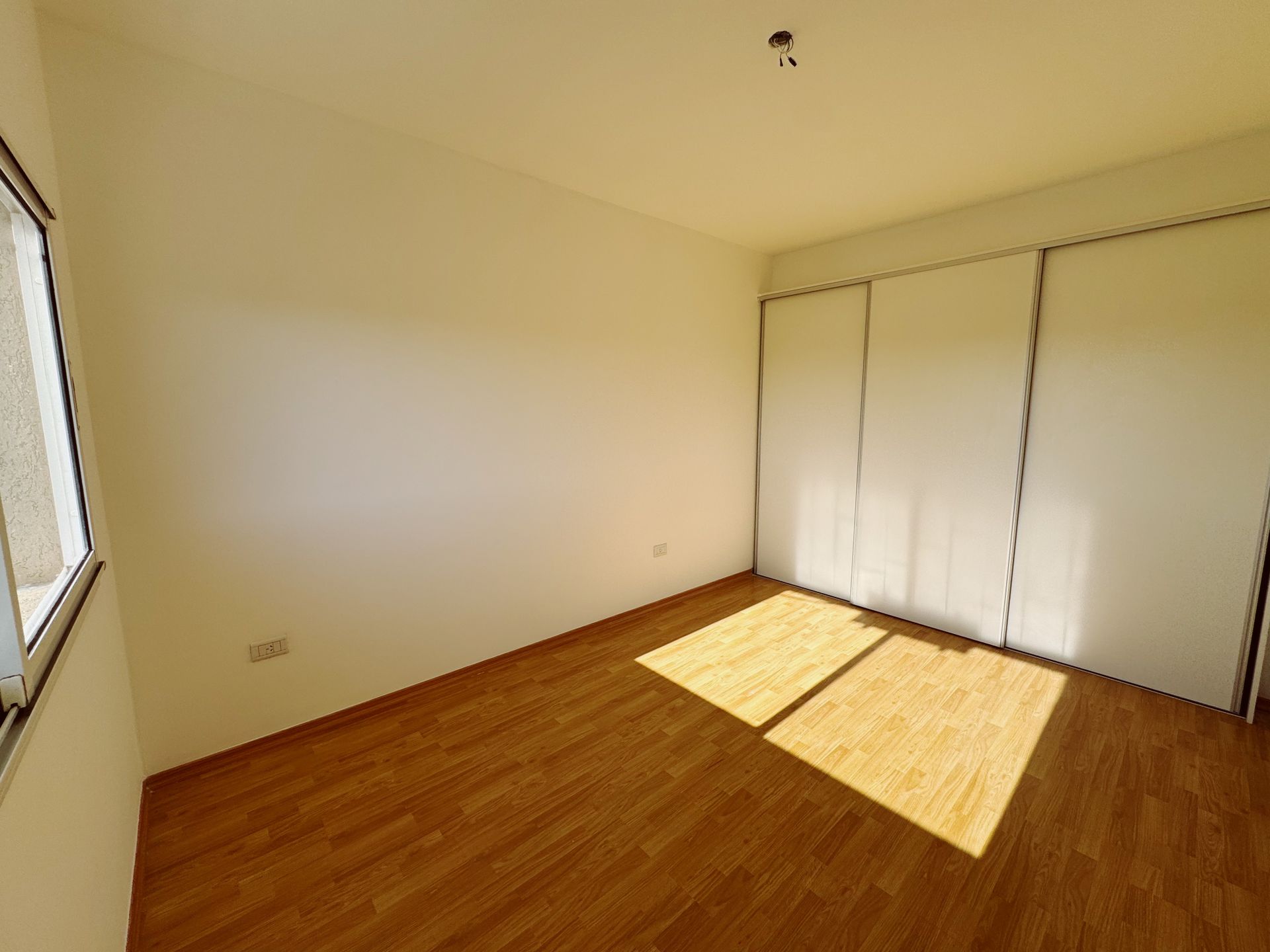 Departamento 2 Amb. c/ cochera en Venta-Tigre