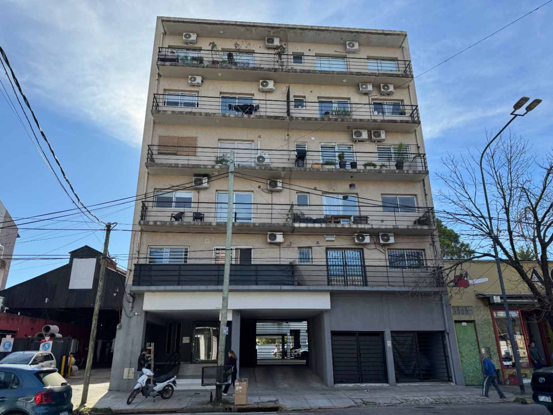 Departamento 2 Amb. c/ cochera en Venta-Tigre