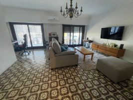 House with Commercial Space for Sale in Tigre Center