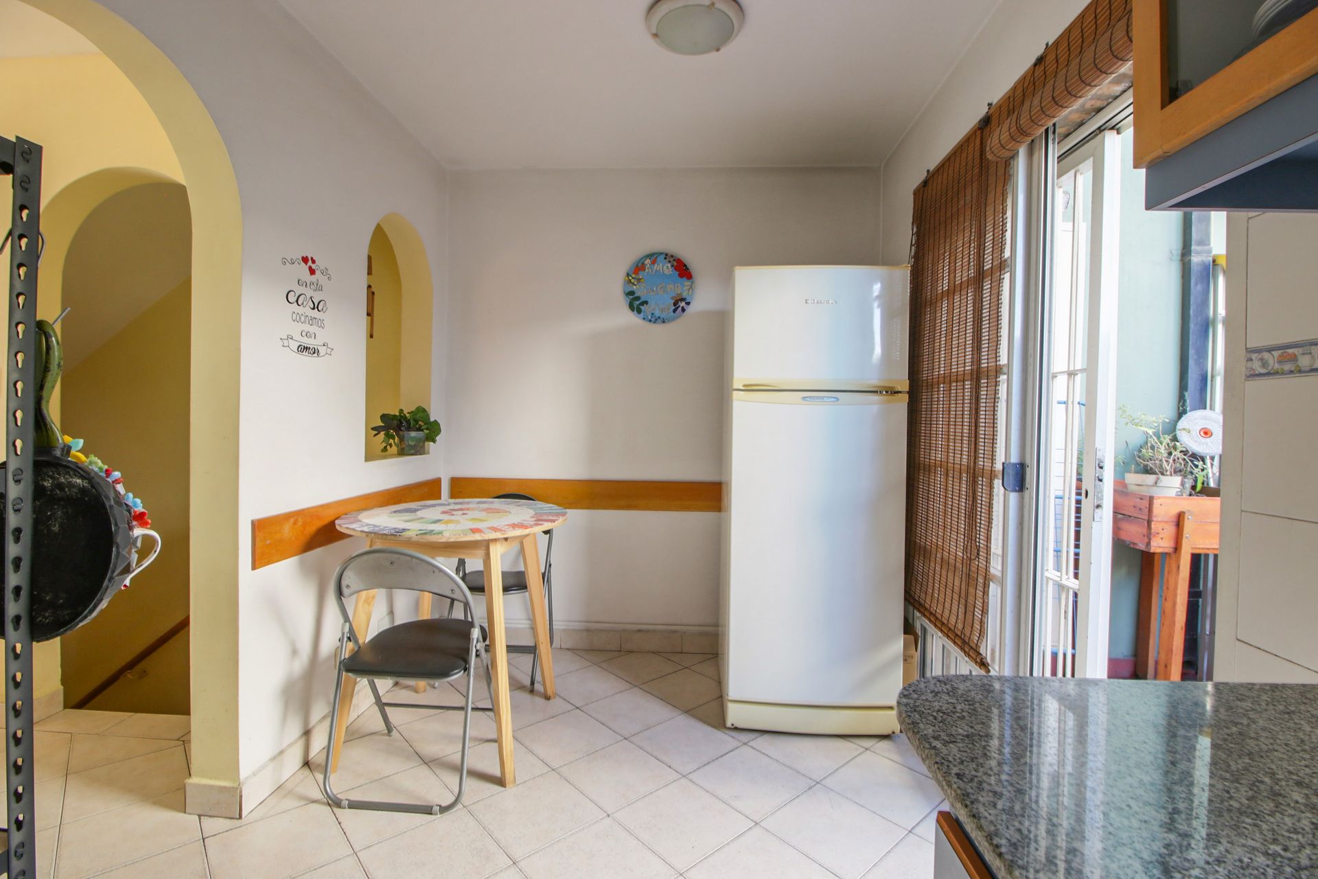 Venta Casa Duplex 2 Dormitorios Patio Carapachay