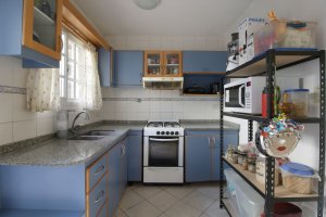 Duplex for Sale – 3 rooms, patio, Carapachay – Apartment Credit