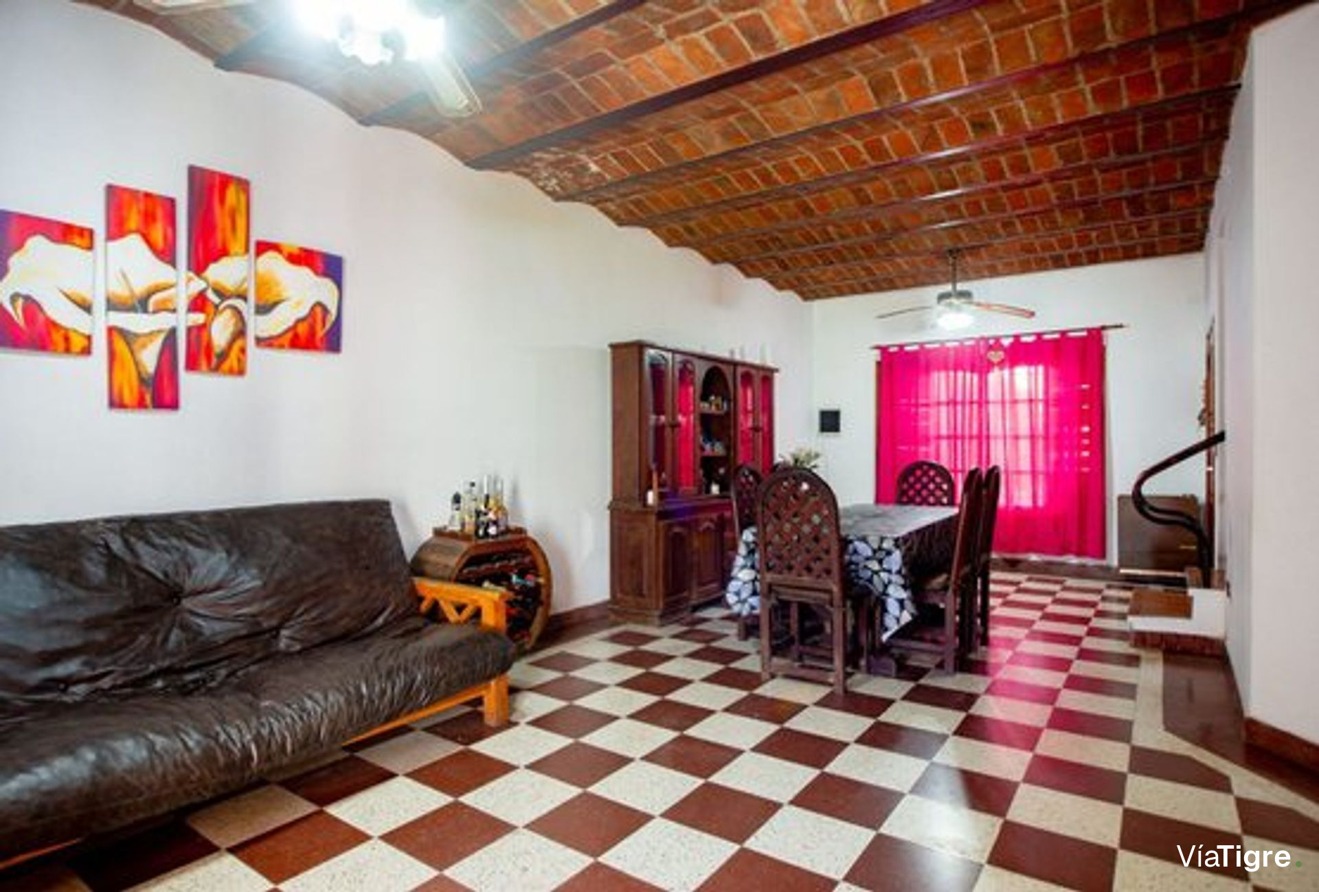Venta casa 5 ambientes San Fernando jardin cochera