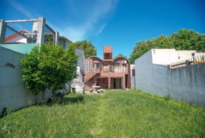 Venta casa 5 ambientes San Fernando jardin cochera