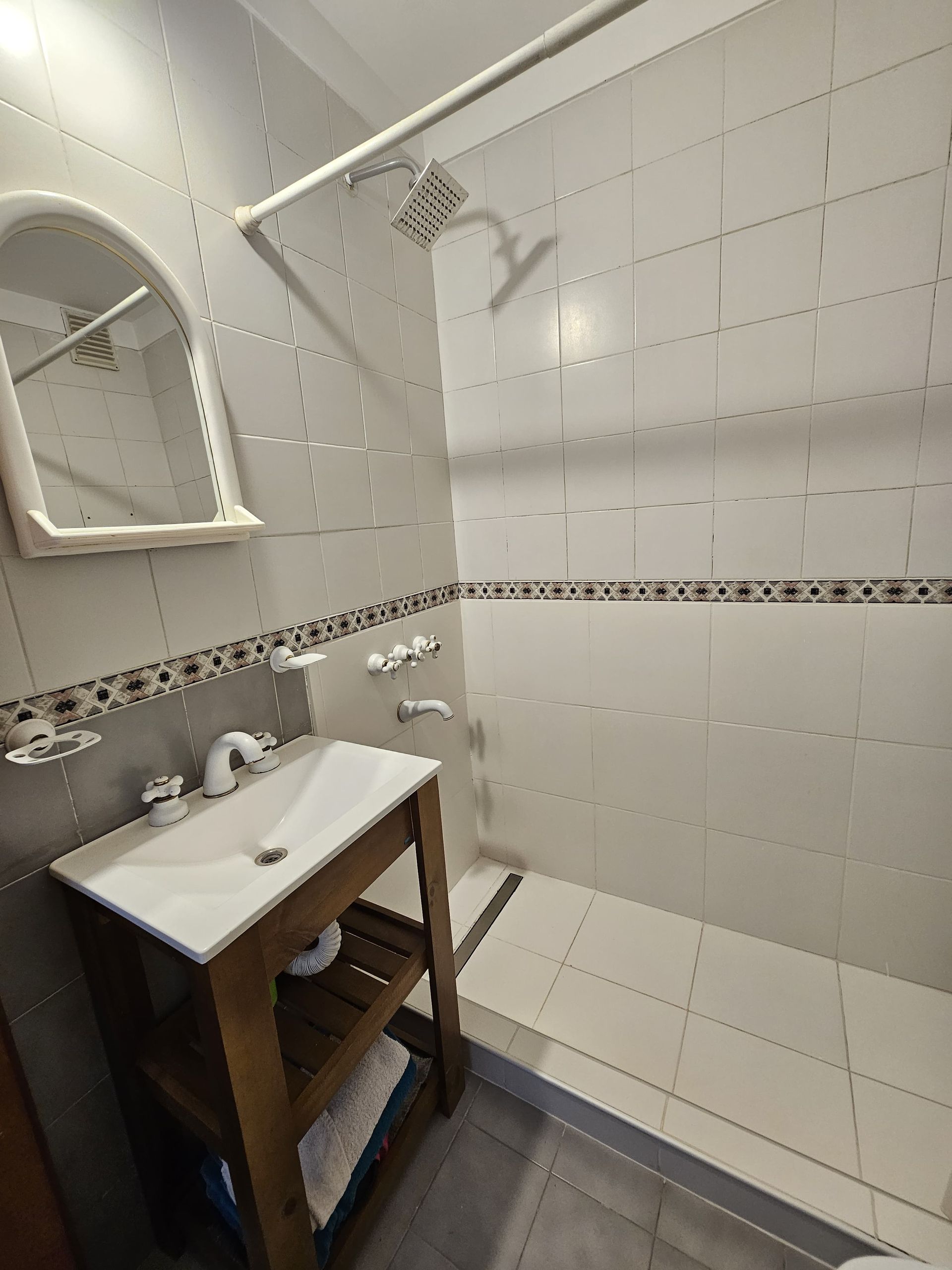 Venta Departamento 2 Amb Tigre Centro Cochera