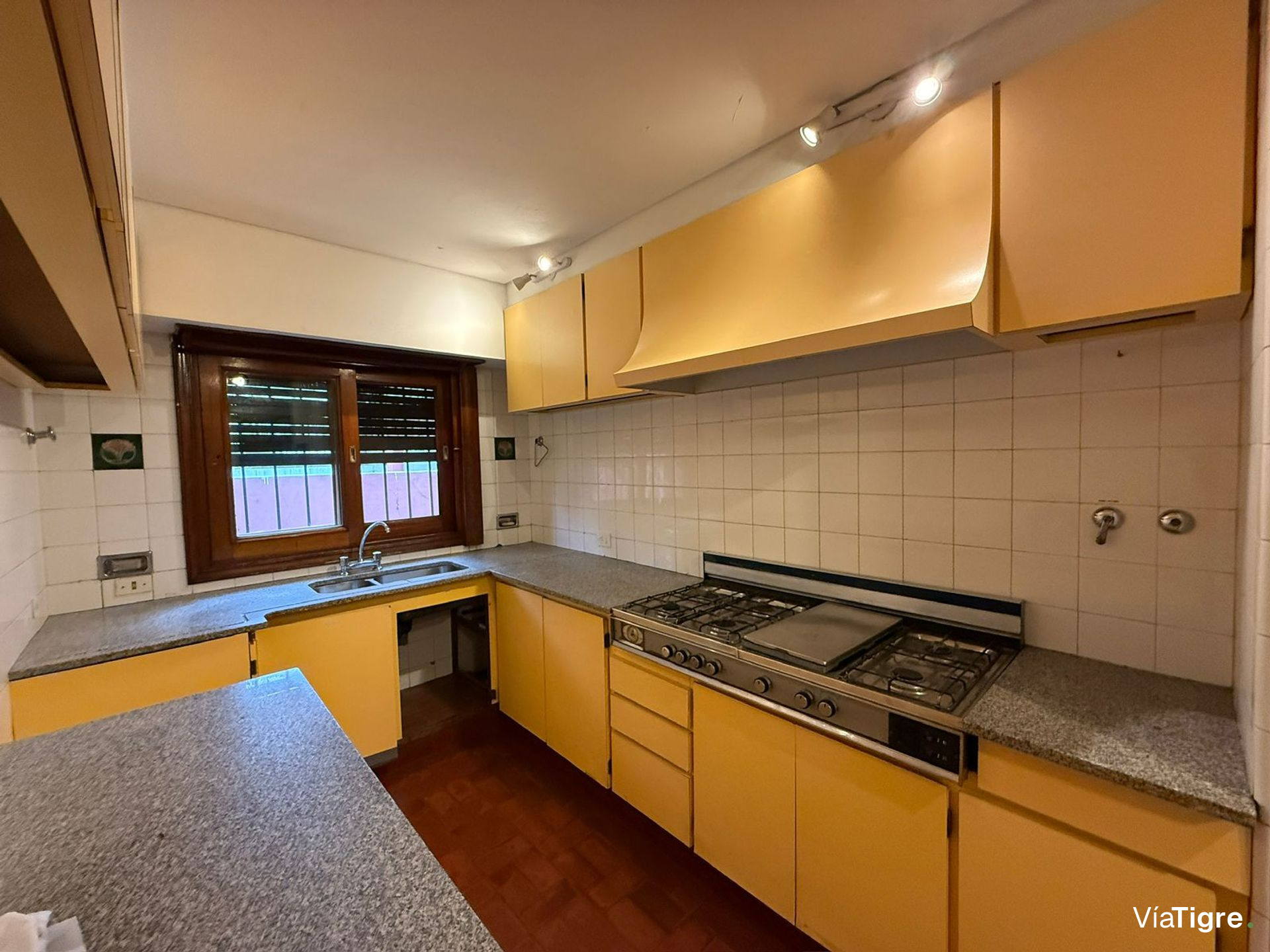 Alquiler Casa De 6 Ambientes En Tigre Centro