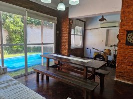 Casa Con Cochera Y Pileta Apta Credito