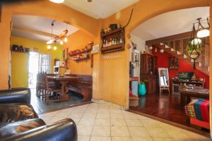 4-Bedroom House for Sale with Large Patio – Florida West
