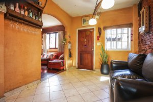 4-Bedroom House for Sale with Large Patio – Florida West