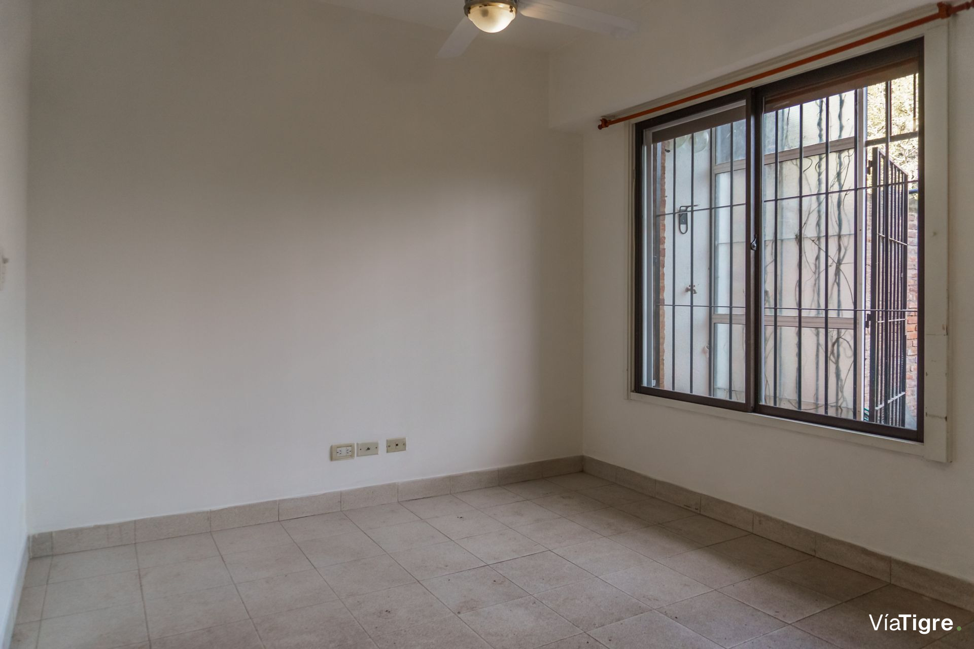 Venta Casa Triplex 4 ambientes en Olivos