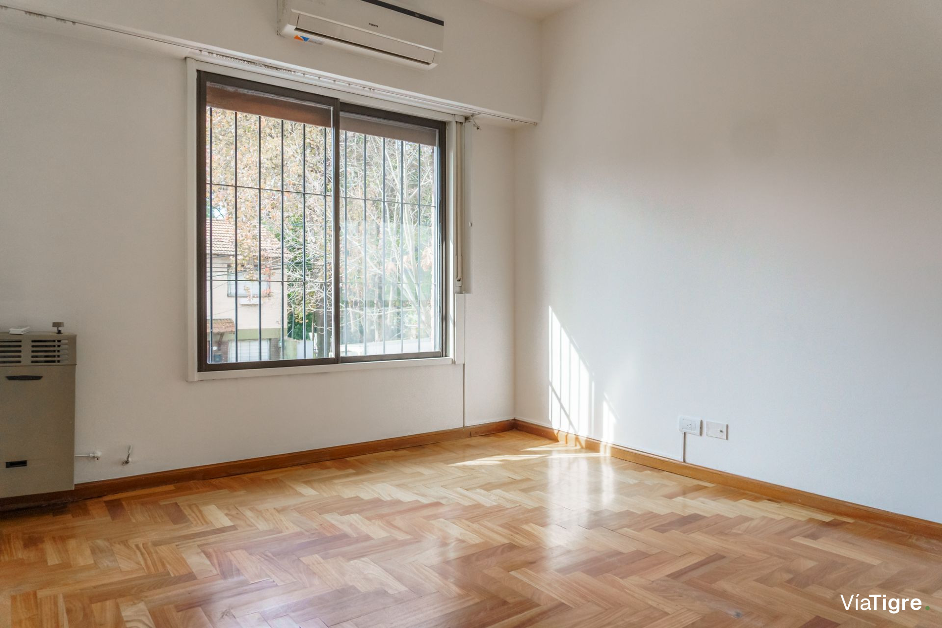 Venta Casa Triplex 4 ambientes en Olivos