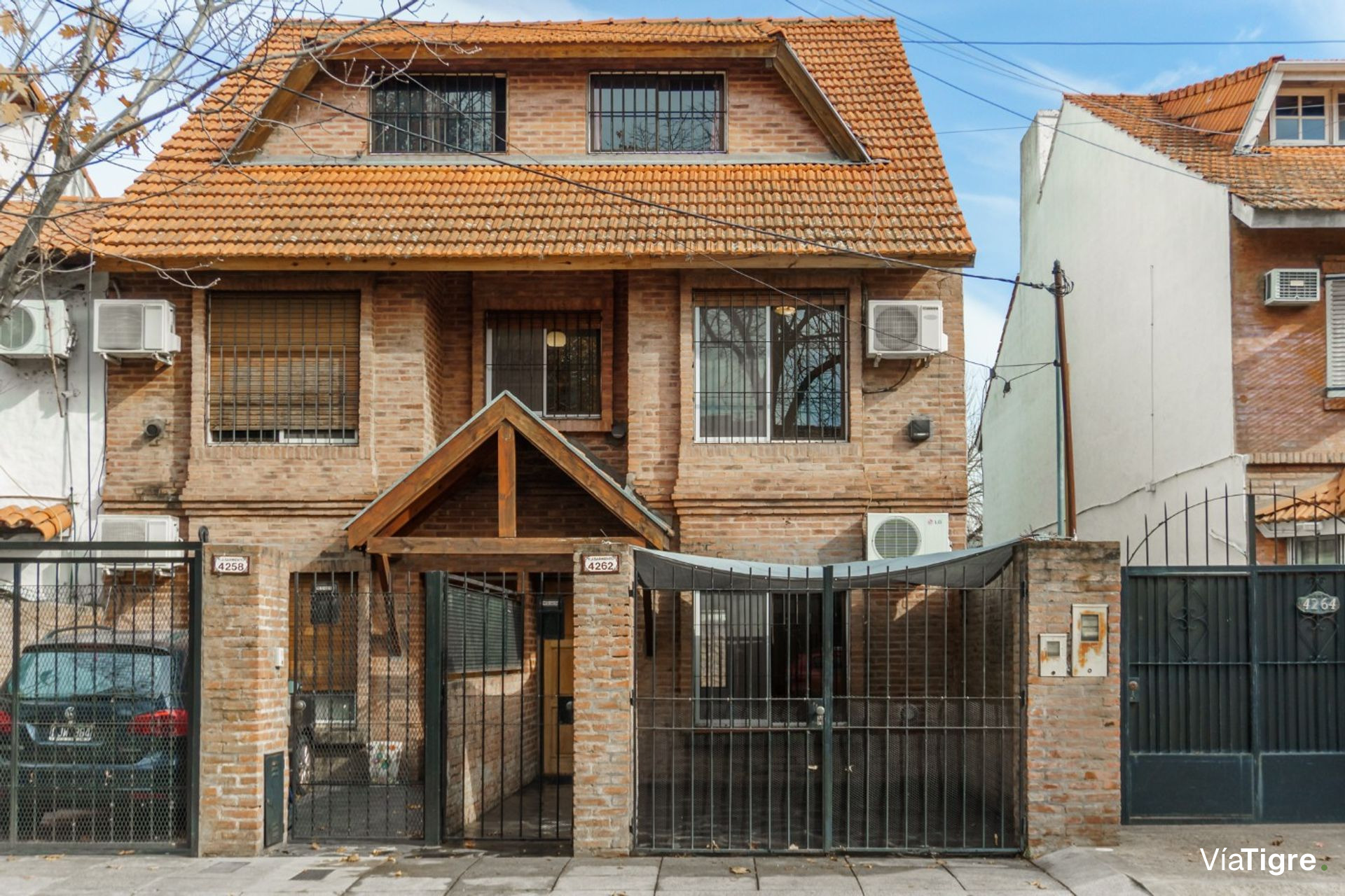Venta Casa Triplex 4 ambientes en Olivos
