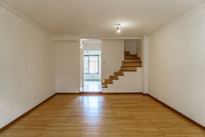 4-room Triplex House for Sale in Olivos
