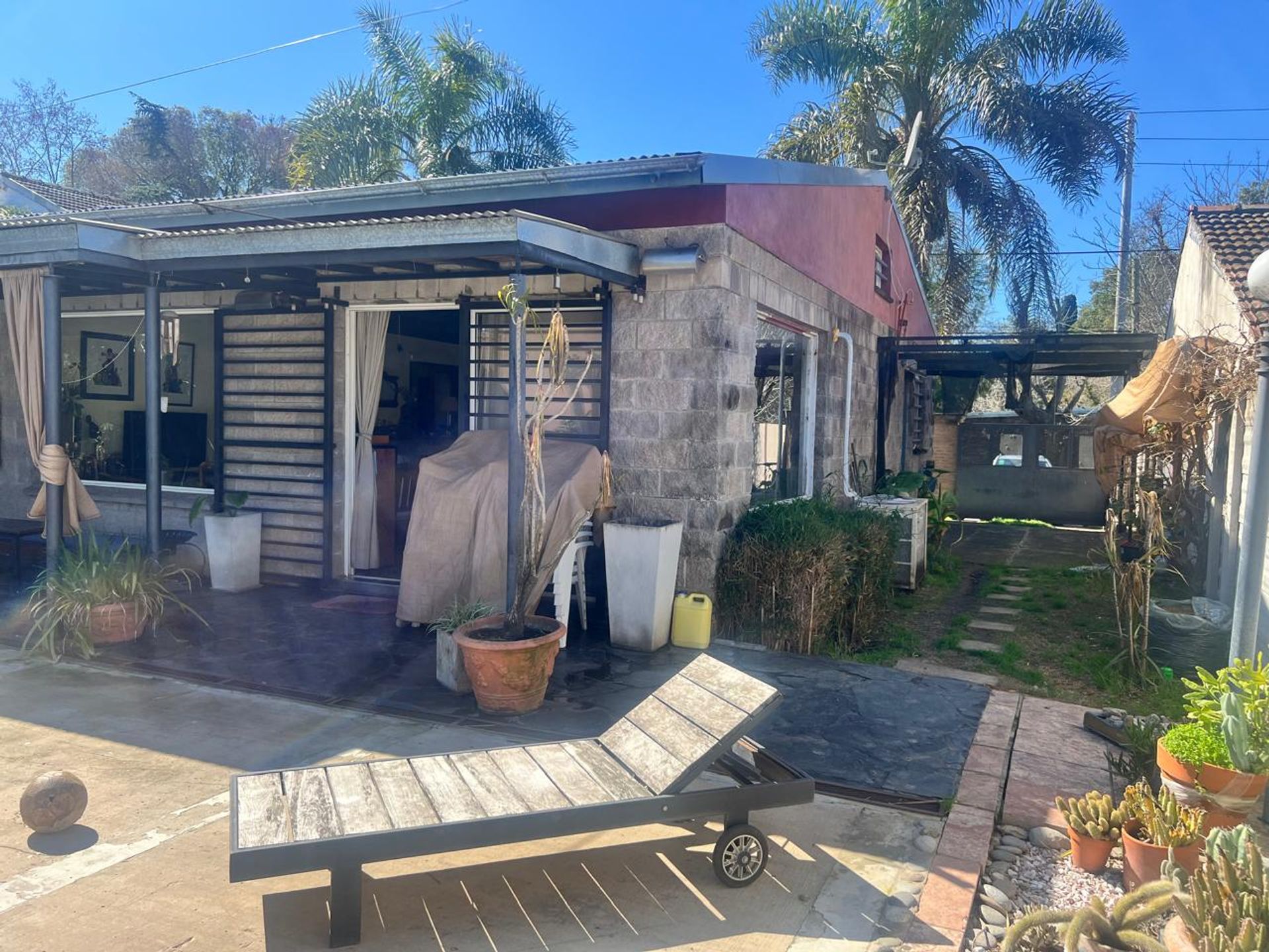 Venta casa de 6 ambientes con pileta en El Talar