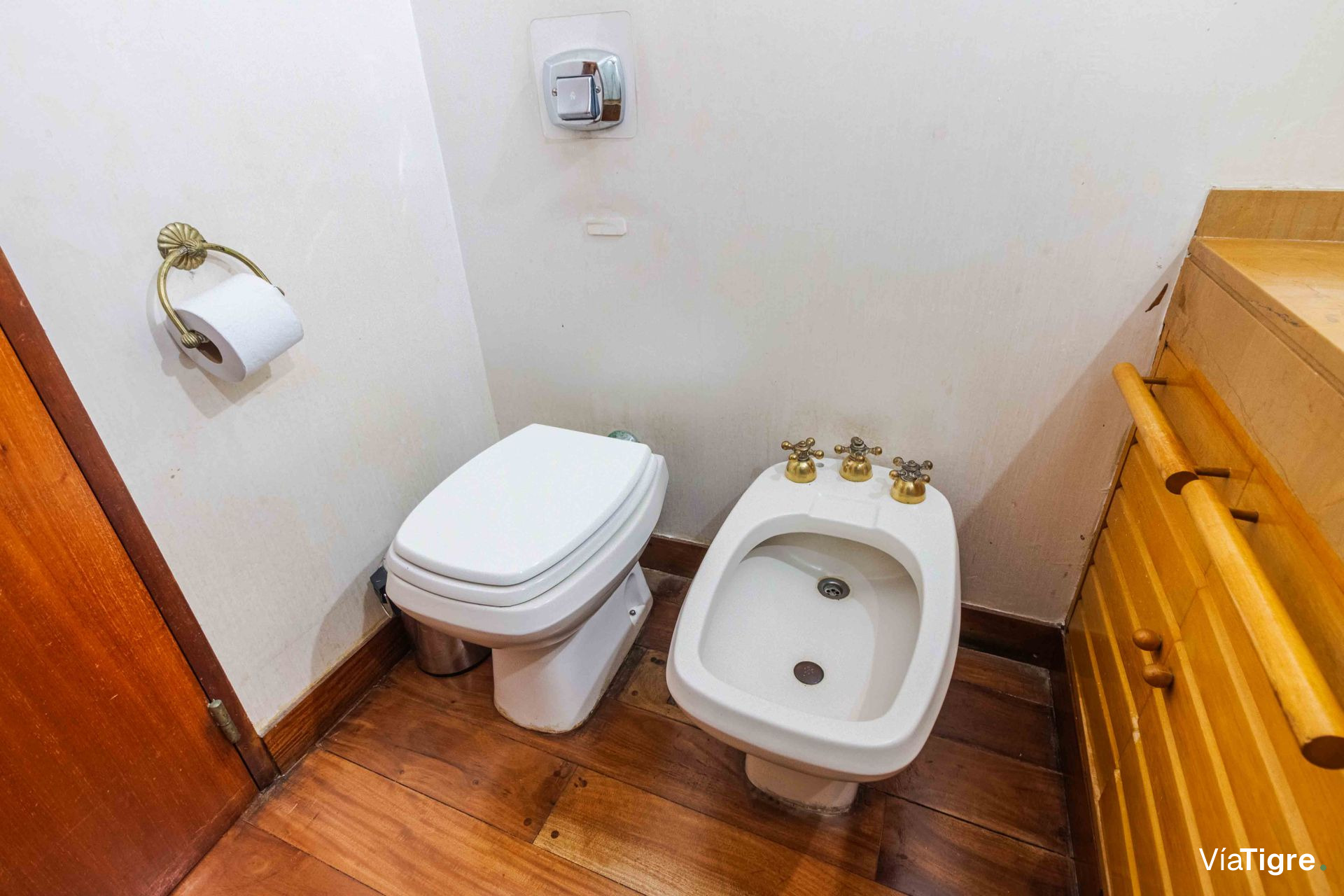 Venta Casa de 6 Ambientes, jardin,pileta,parrilla