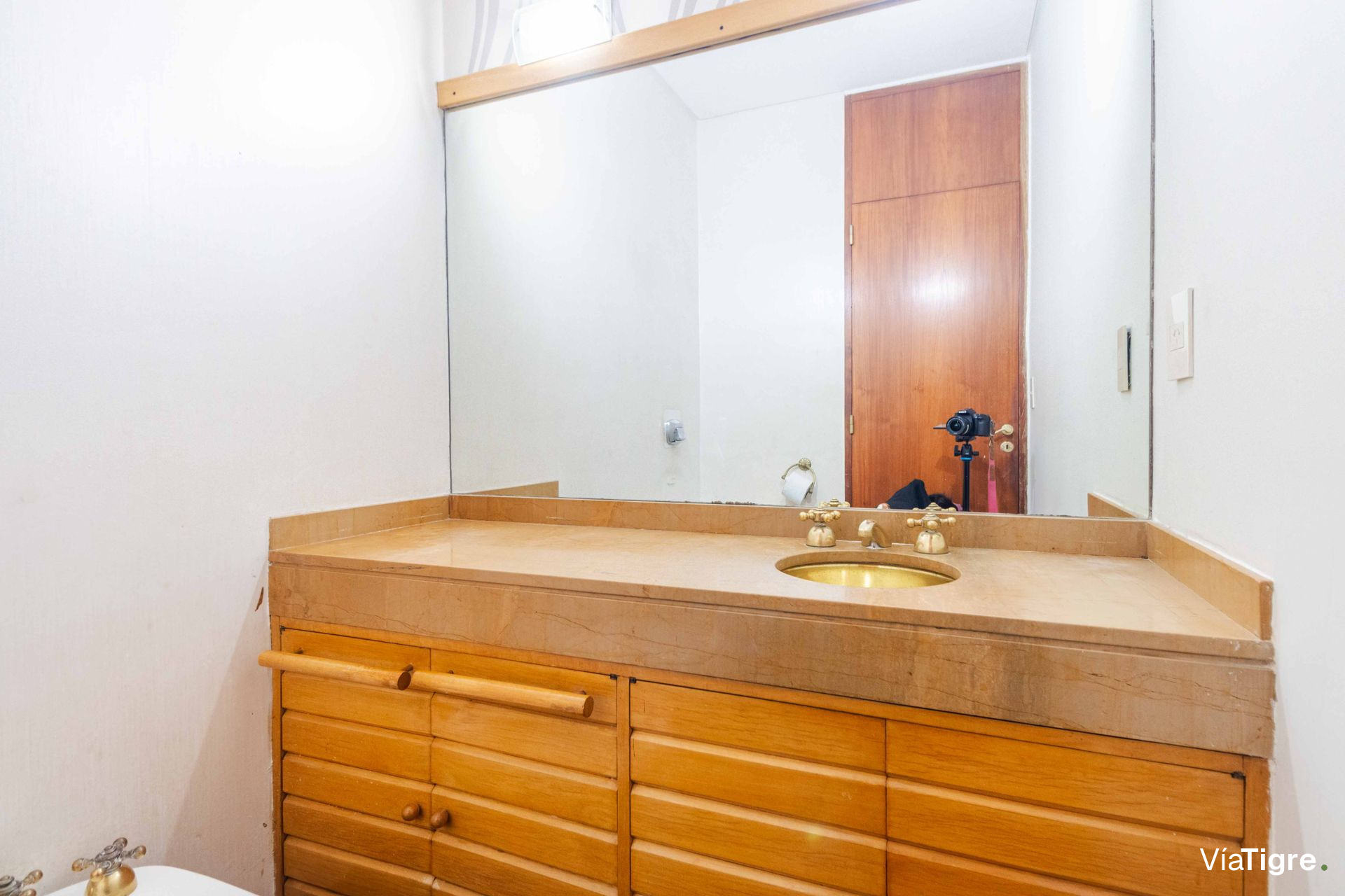 Venta Casa de 6 Ambientes, jardin,pileta,parrilla