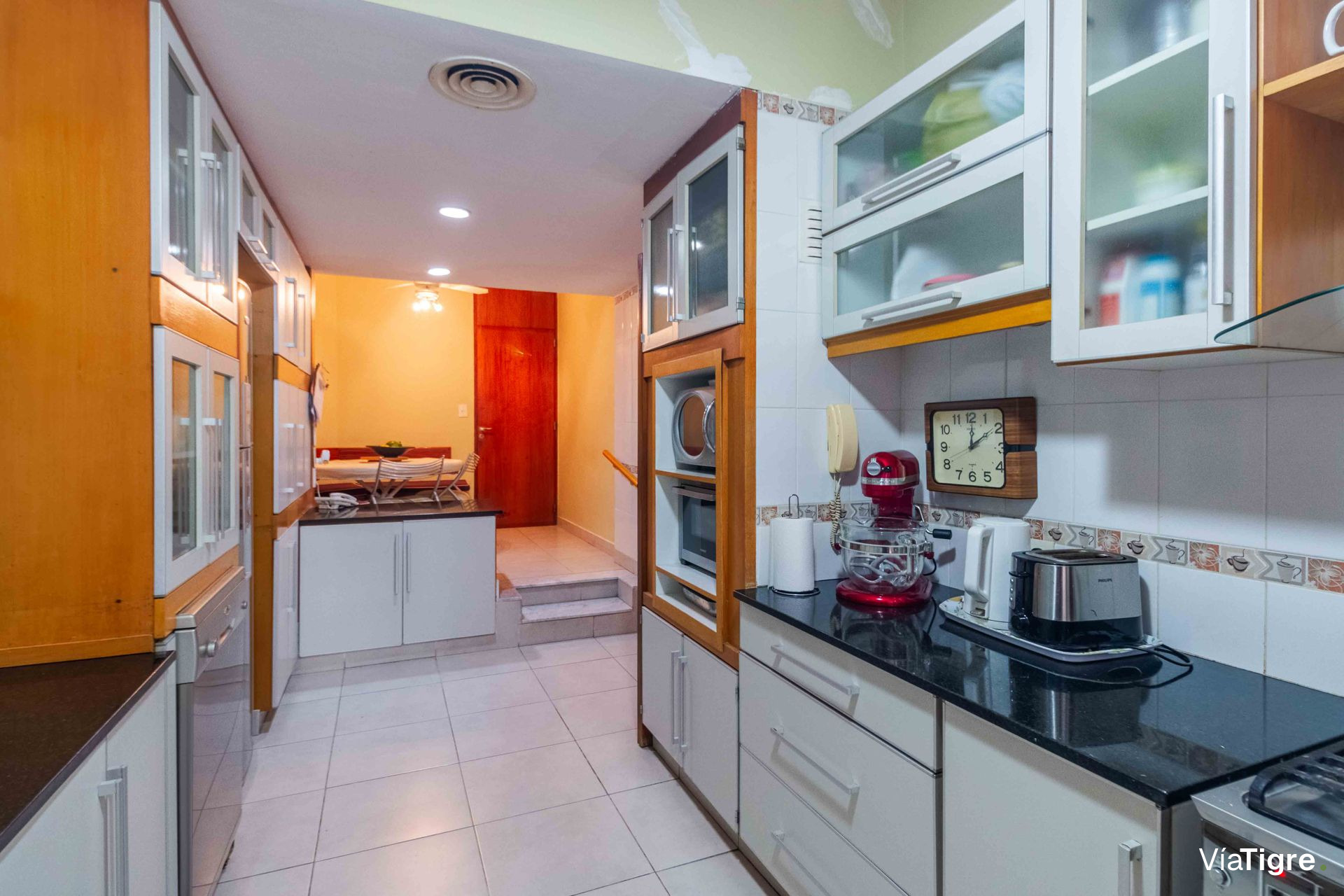 Venta Casa de 6 Ambientes, jardin,pileta,parrilla
