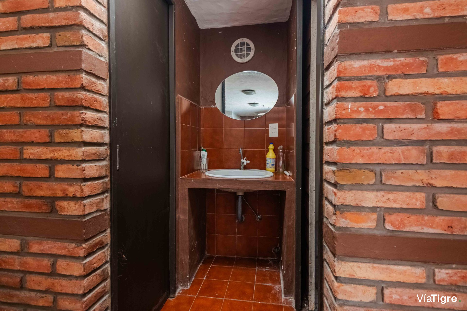 Venta Casa de 6 Ambientes, jardin,pileta,parrilla