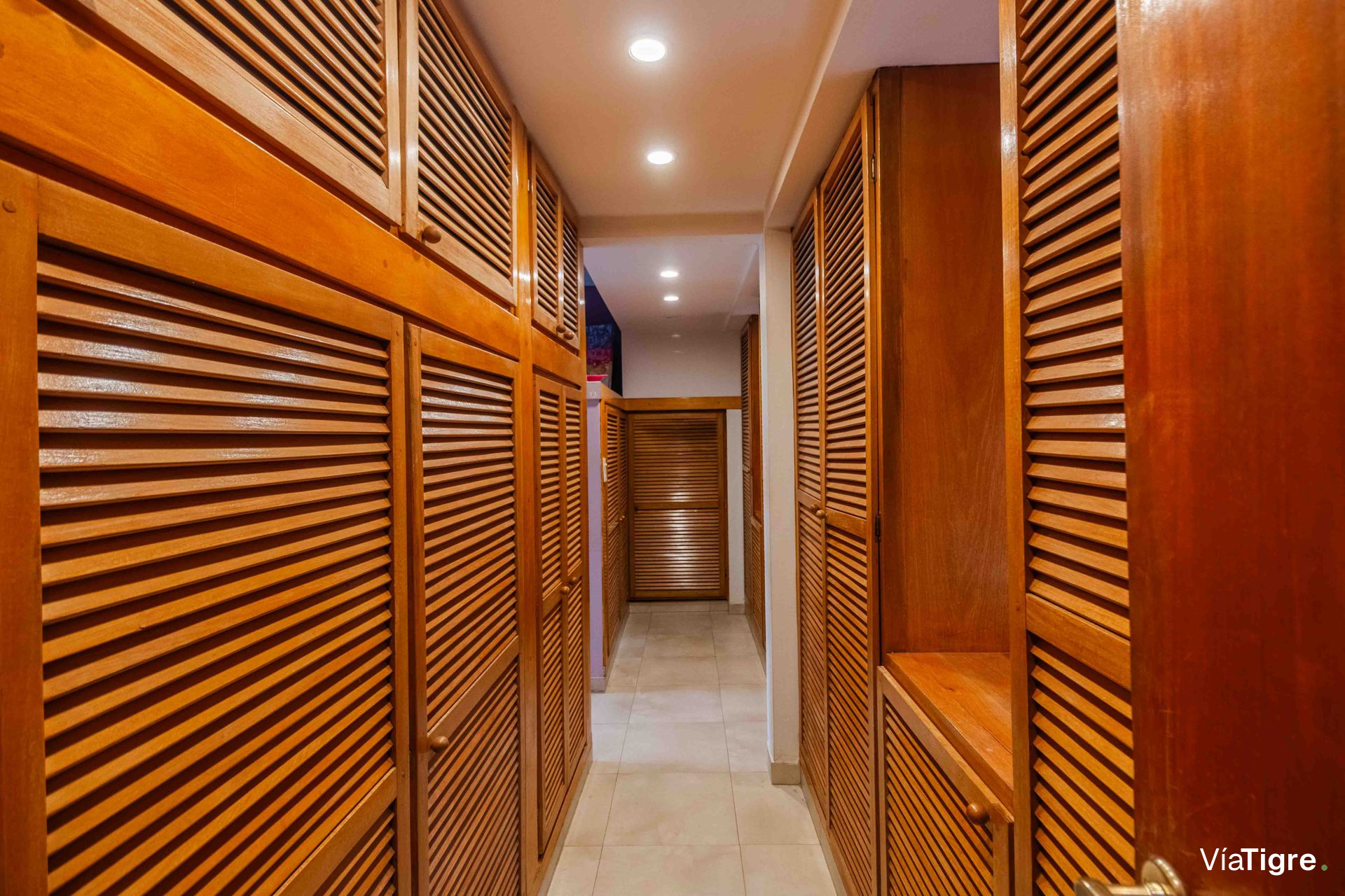 Venta Casa de 6 Ambientes, jardin,pileta,parrilla