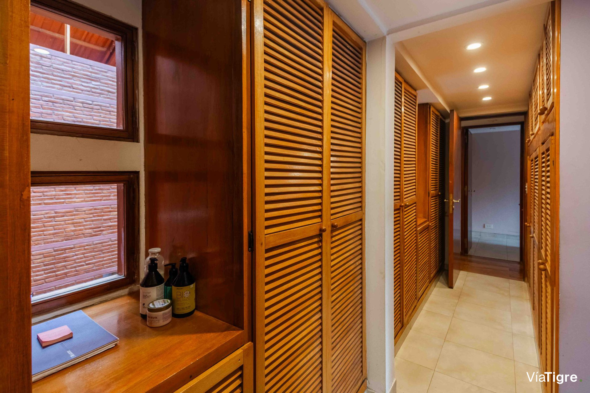 Venta Casa de 6 Ambientes, jardin,pileta,parrilla