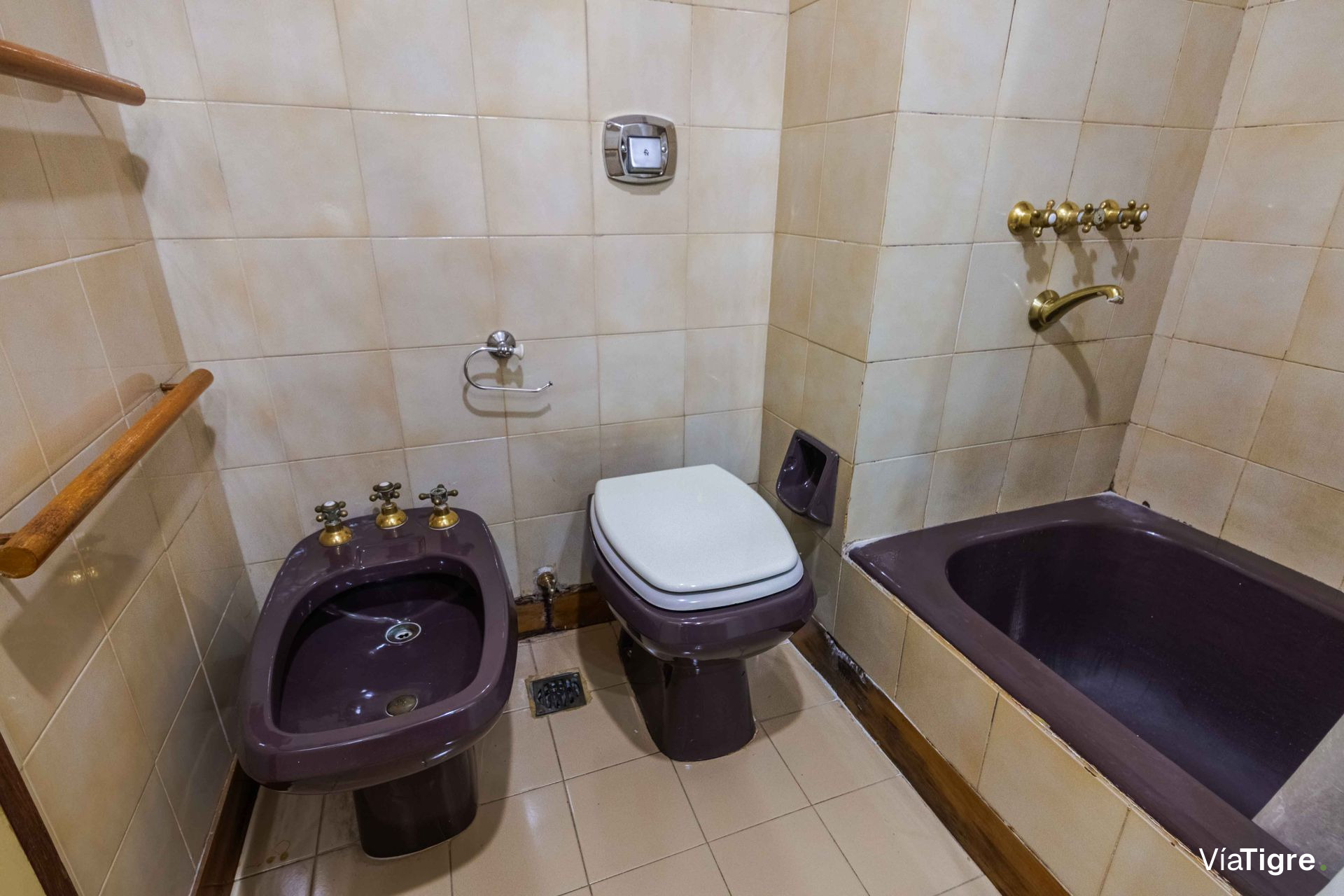 Venta Casa de 6 Ambientes, jardin,pileta,parrilla