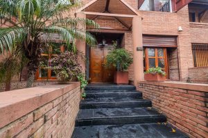 Venta Casa de 6 Ambientes, jardin,pileta,parrilla