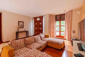 Venta Casa de 6 Ambientes, jardin,pileta,parrilla