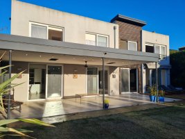 Venta casa Talar del Lago 2