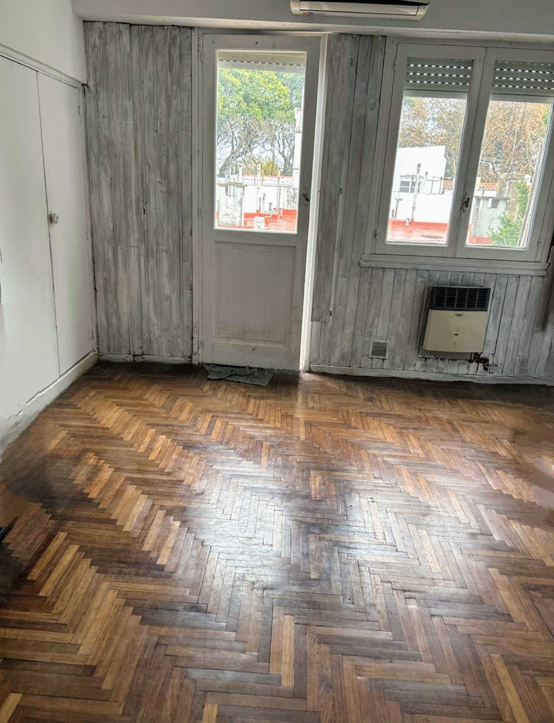 DEPARTAMENTO VENTA 4 AMBIENTES MARTINEZ 2do x esc.