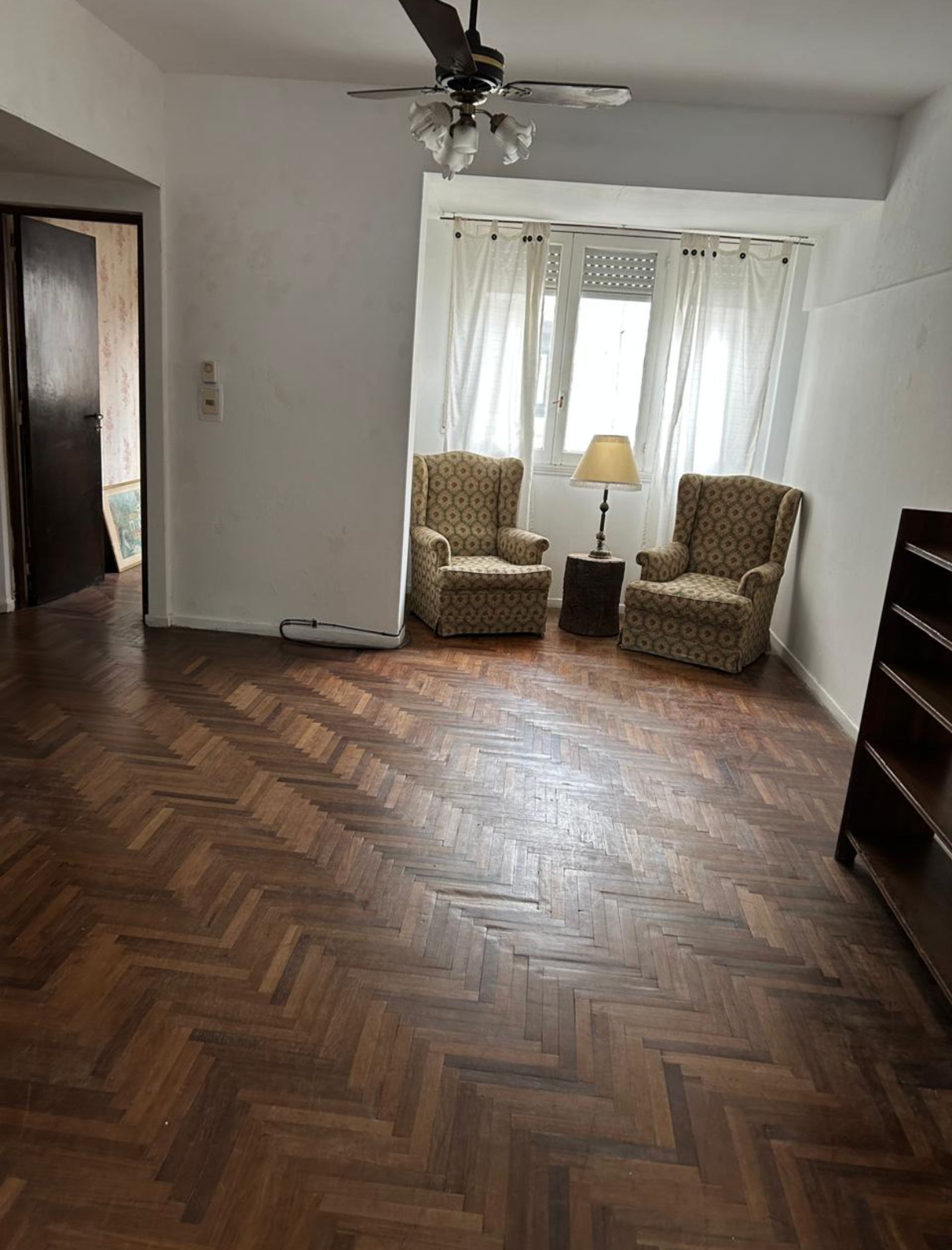 DEPARTAMENTO VENTA 4 AMBIENTES MARTINEZ 2do x esc.