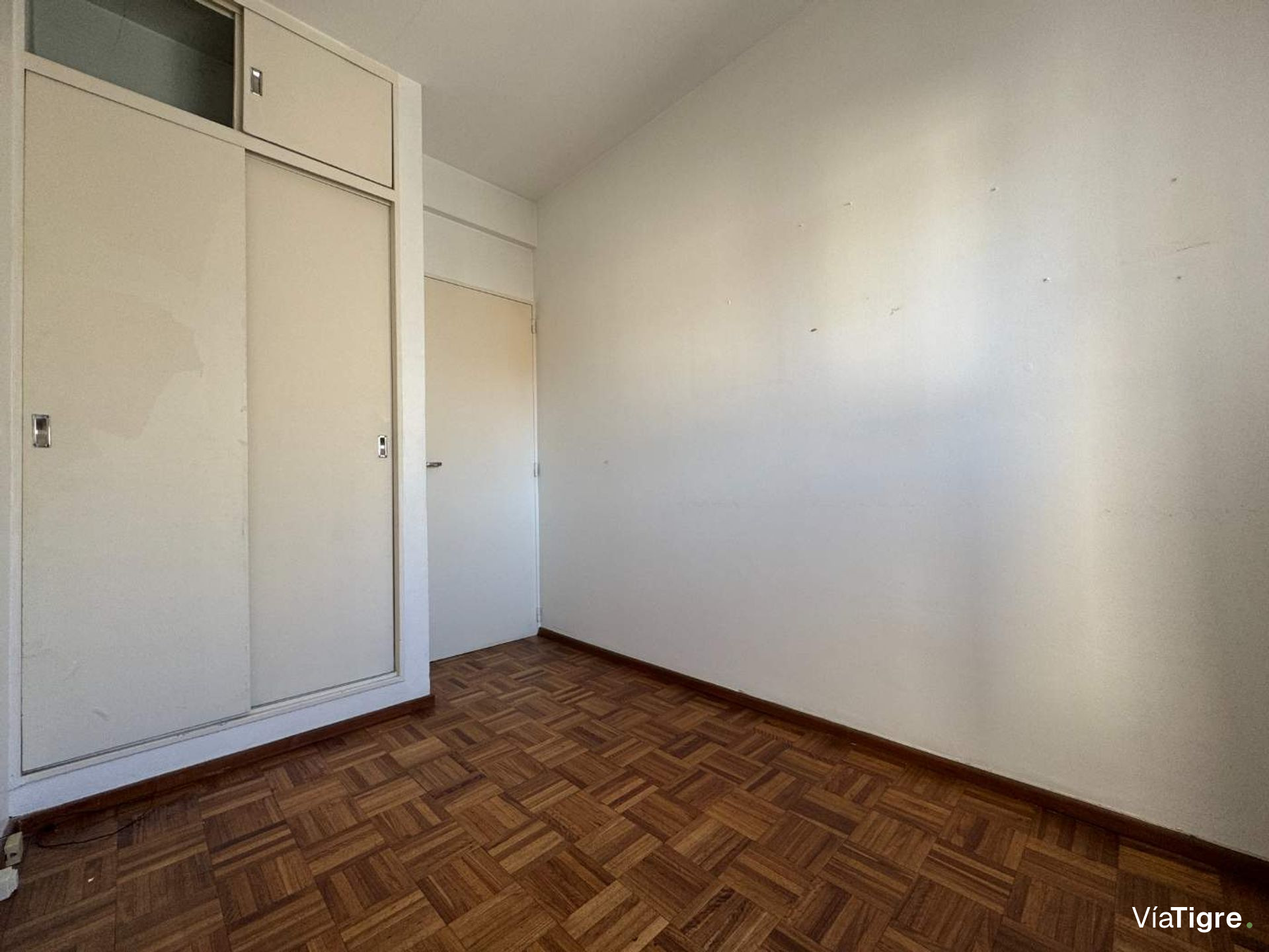 Dpto 4 ambientes en venta en Olivos apto crédito