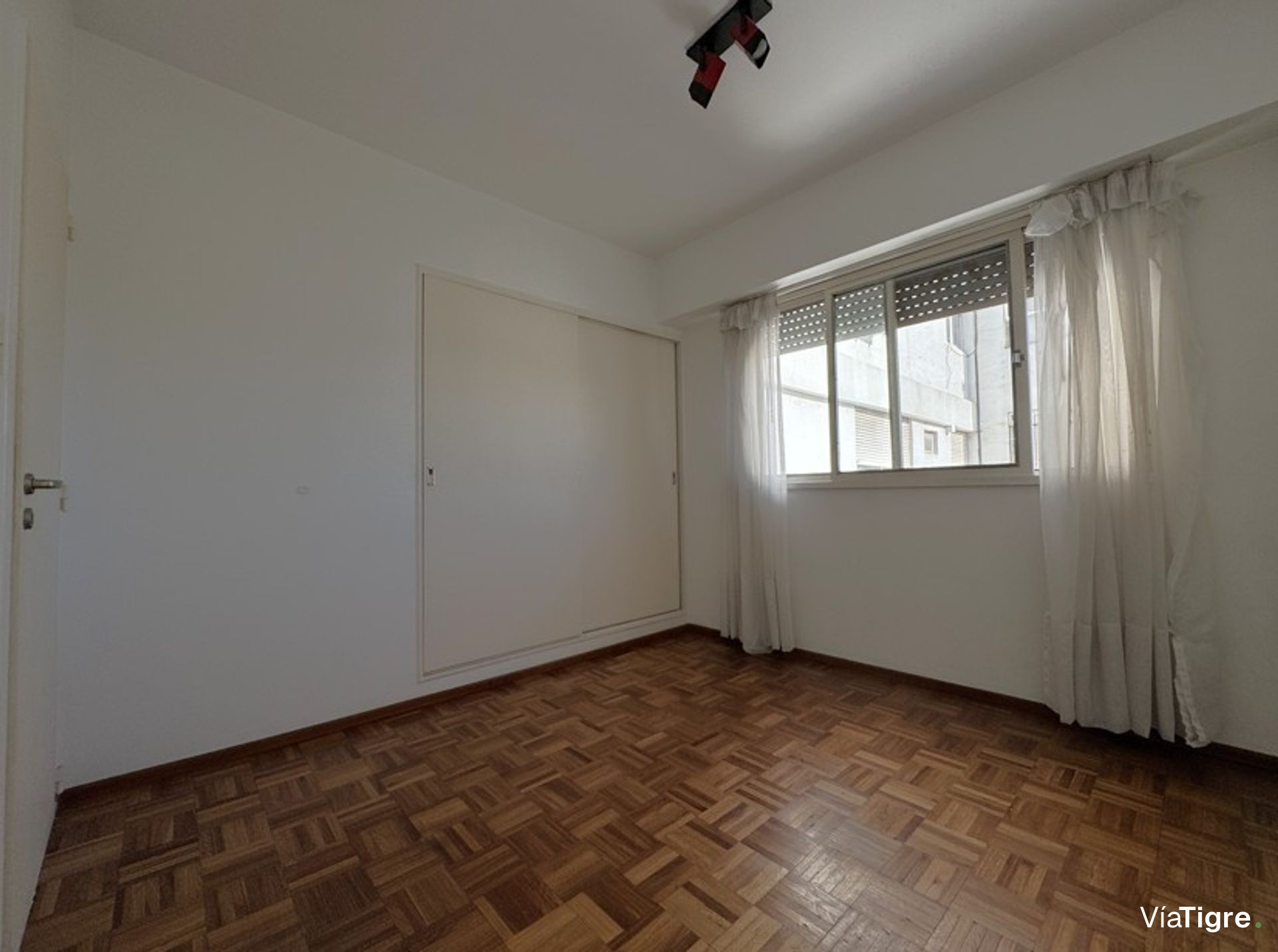 Dpto 4 ambientes en venta en Olivos apto crédito