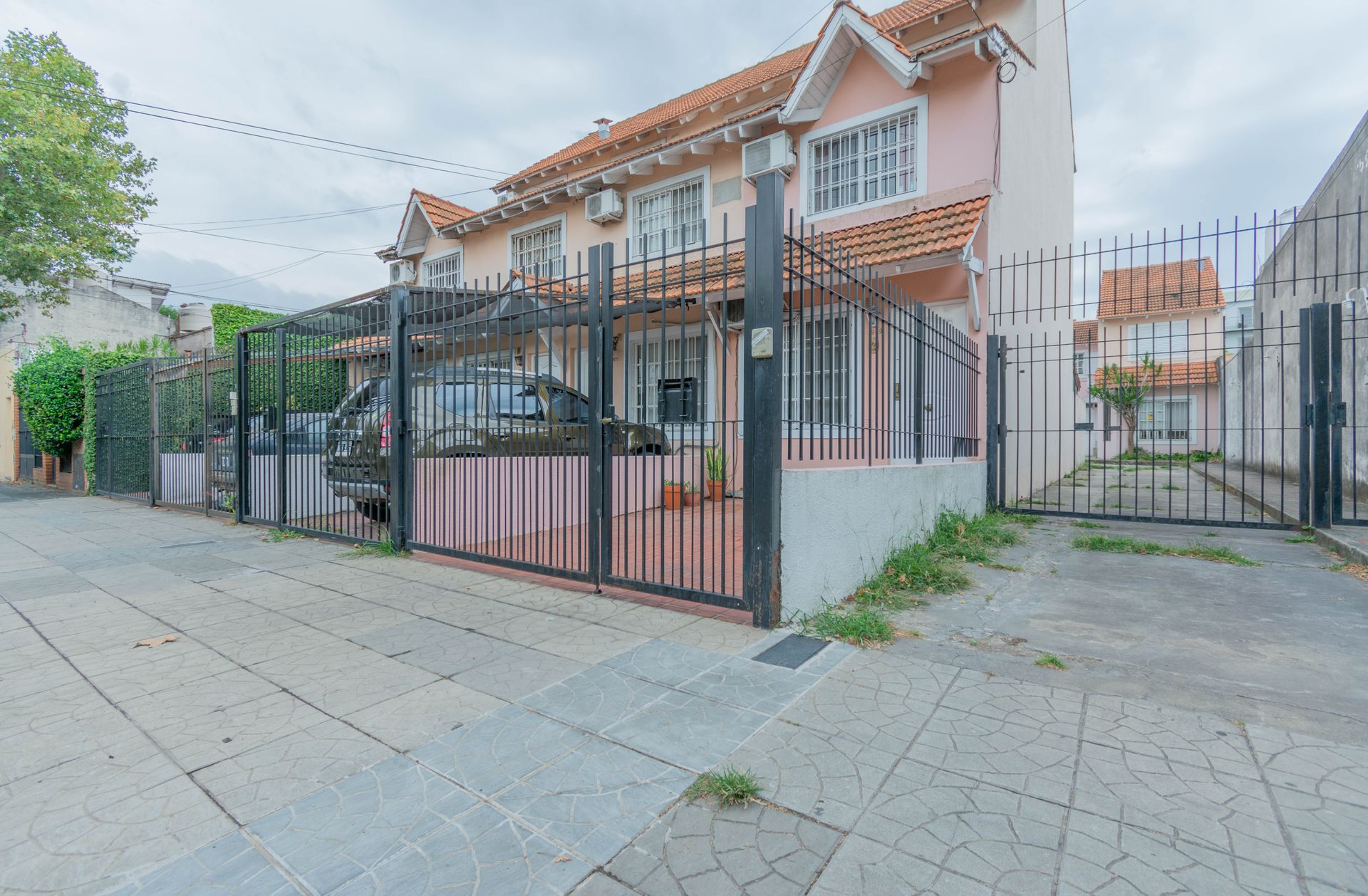 Triplex en venta 5 amb patio y cochera en Florida