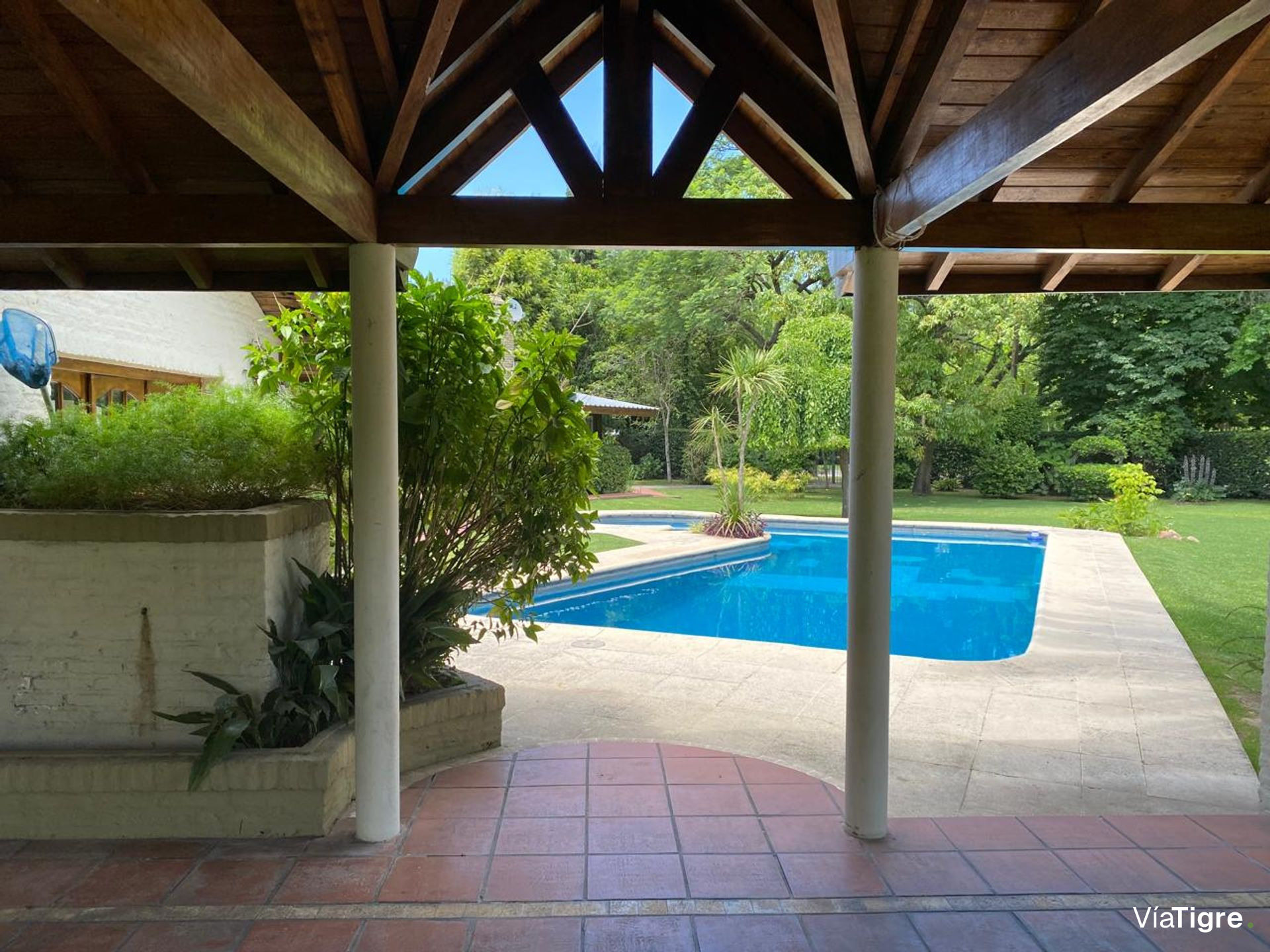 Casa 5 Amb Pileta Quincho Pádel Y 4 Lotes