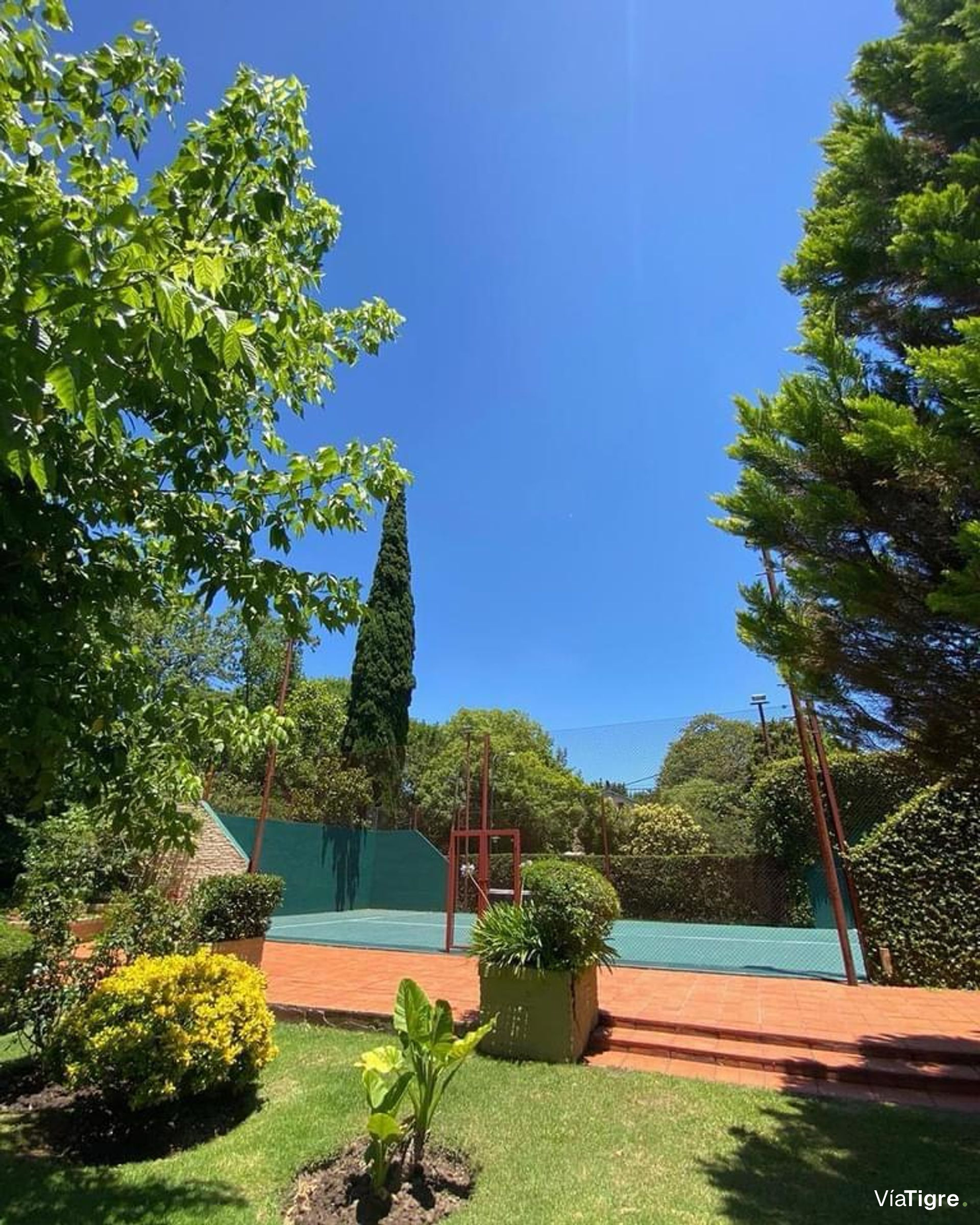 Casa 5 Amb Pileta Quincho Pádel Y 4 Lotes