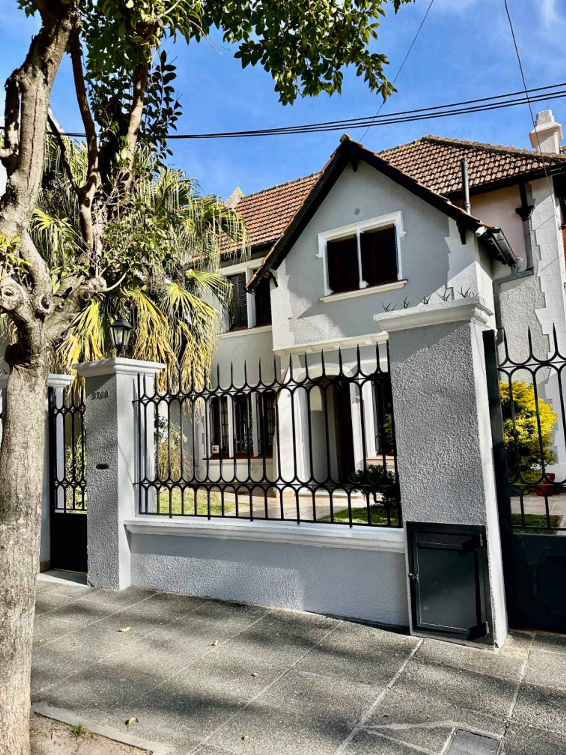 Alquiler Casa Olivos 4 Dormitorios Pileta Sauna