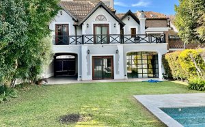 Alquiler Casa Olivos 4 Dormitorios Pileta Sauna