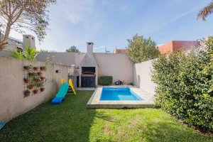 Duplex for sale in San Isidro, 3-4 rooms with garage