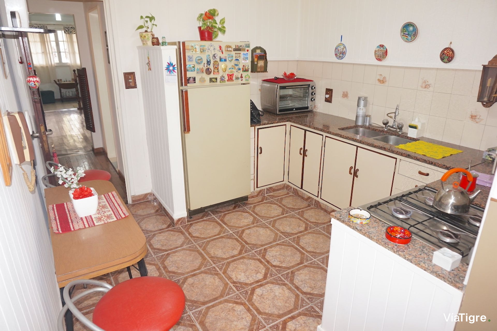 Casa 5 Amb En Venta En Florida Este Con Garage