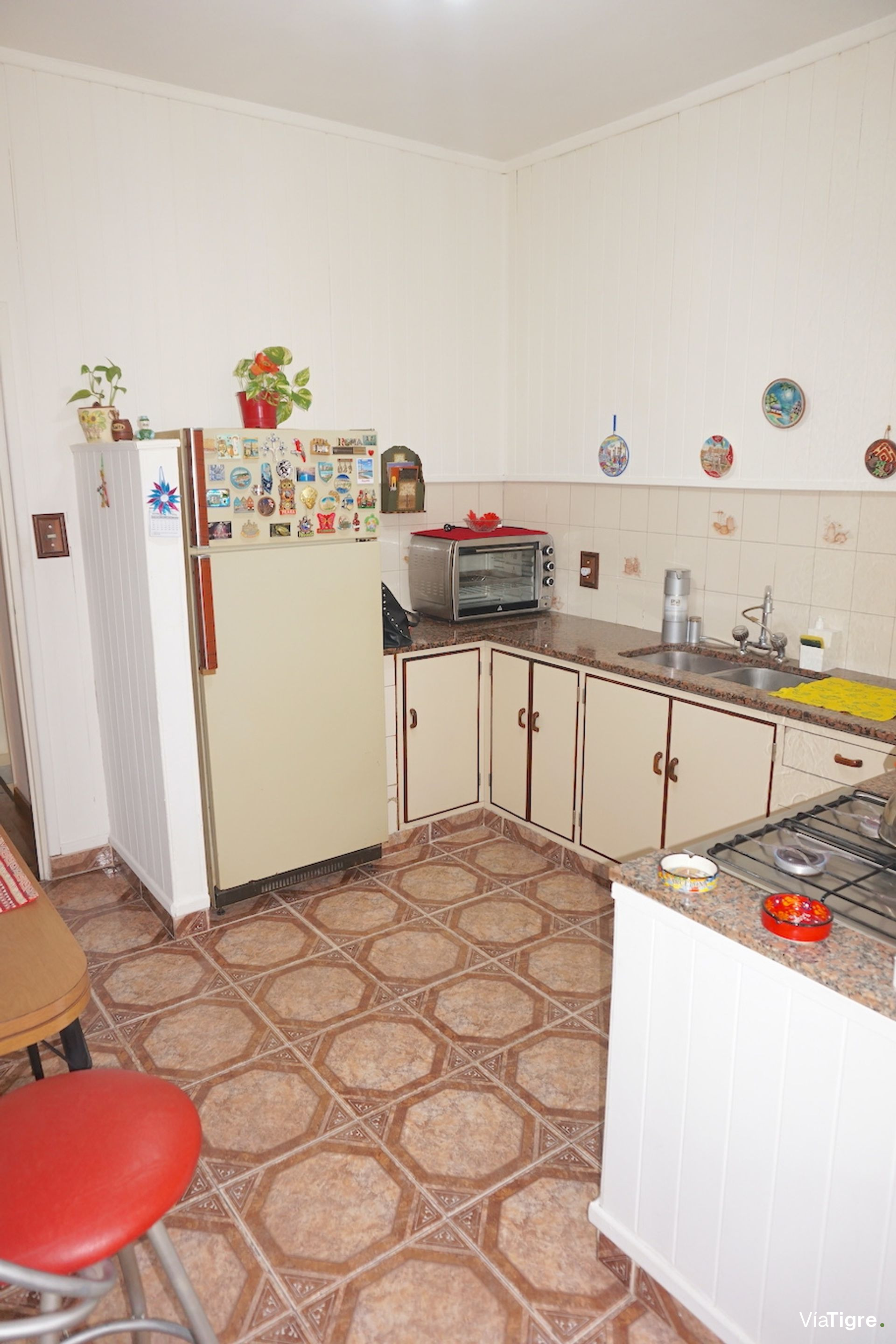 Casa 5 Amb En Venta En Florida Este Con Garage