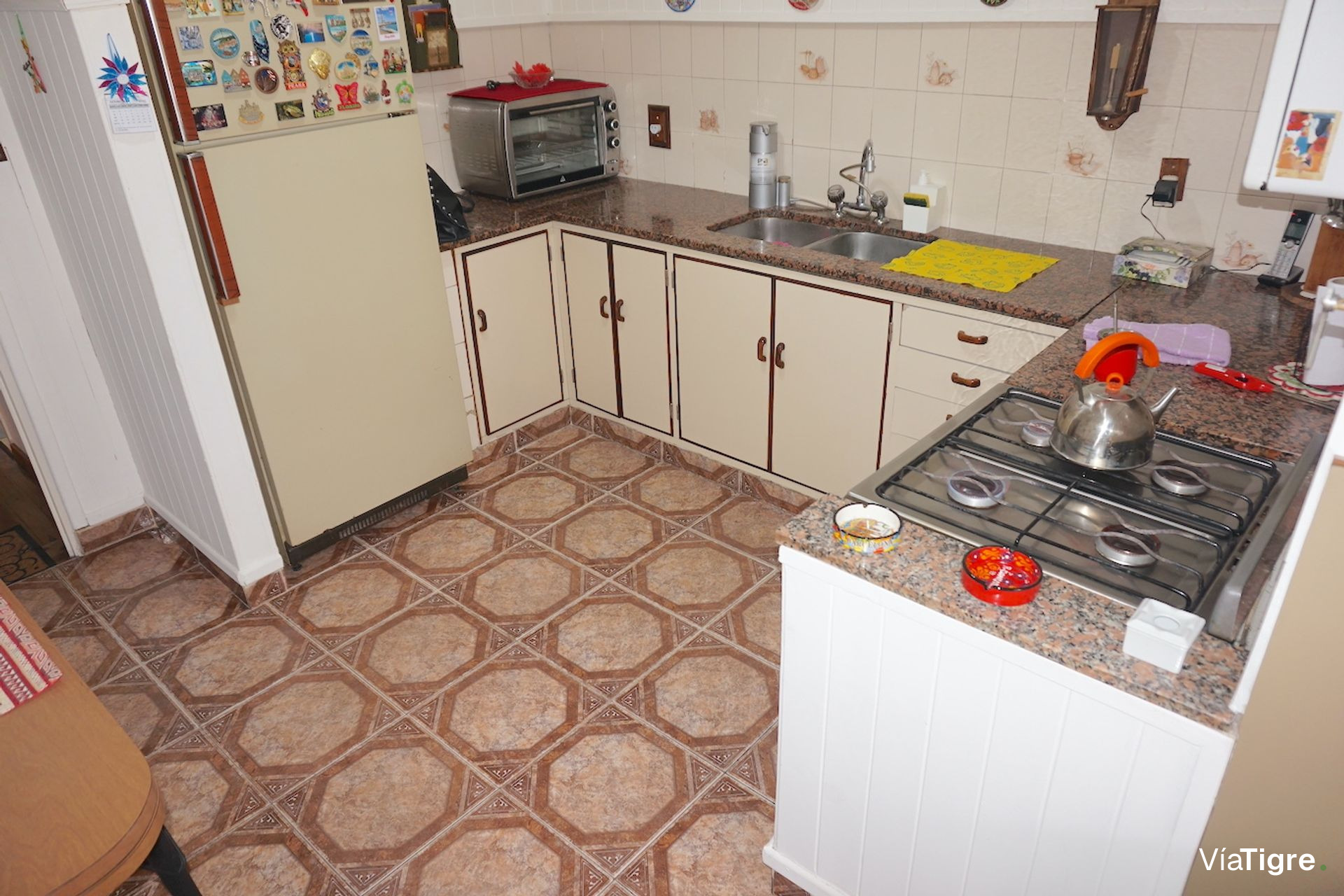 Casa 5 Amb En Venta En Florida Este Con Garage