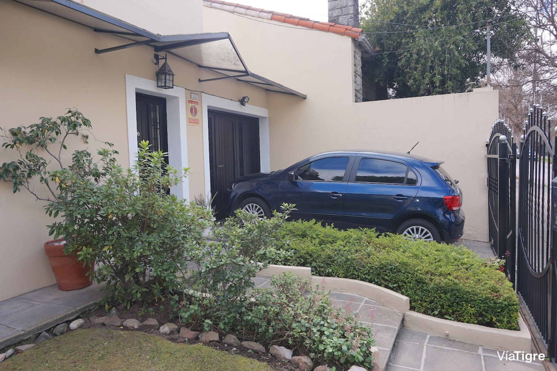 Casa 5 Amb En Venta En Florida Este Con Garage