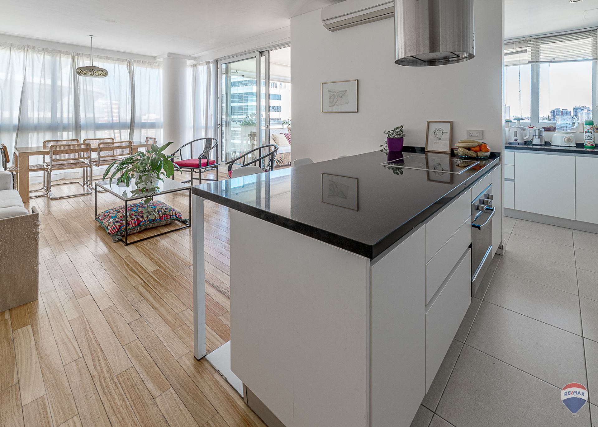 Horizons Venta Depart. Piso Alto 3 Amb. C/ Cochera