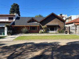 Rental House 4 Rooms with Pool, Grill and Garage